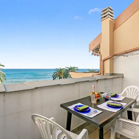 Paolo & Elisa - Sea Front Apartment Ceriale